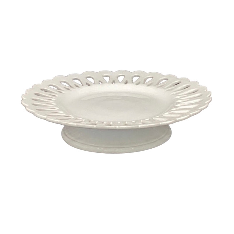Openwork Chevet cake plate with a low stand in white