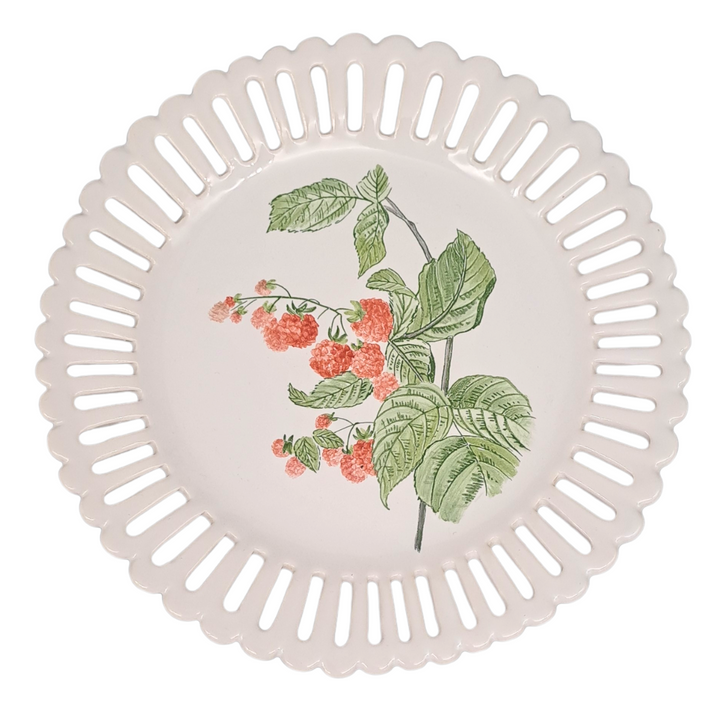 Openwork Bourg-Joly plate with Redouté flower decoration