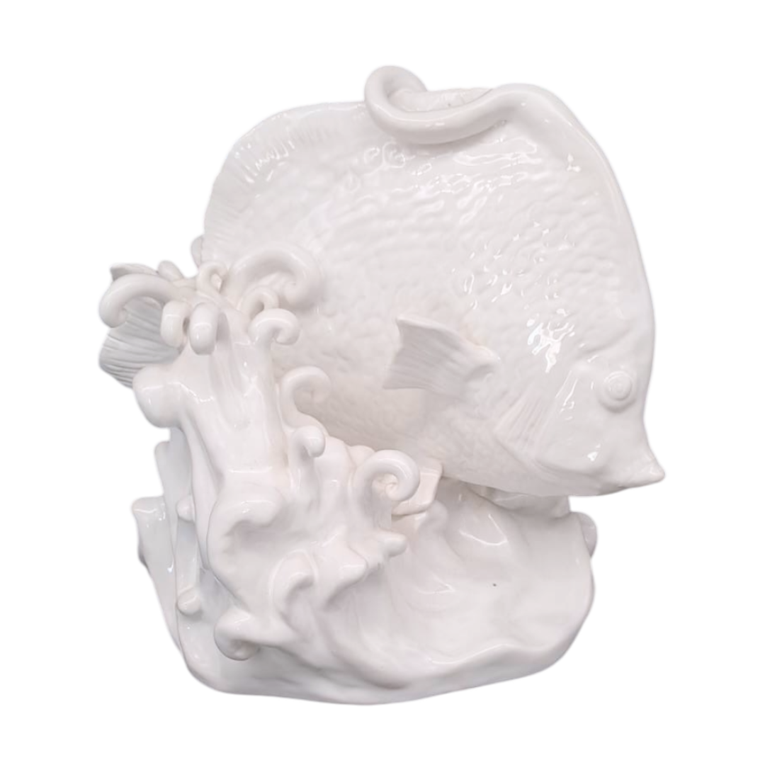 White earthenware Sunfish on a base