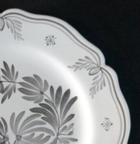 Feston Plate with hand painted decoration Antique Fleurs 93 monochrome grey
