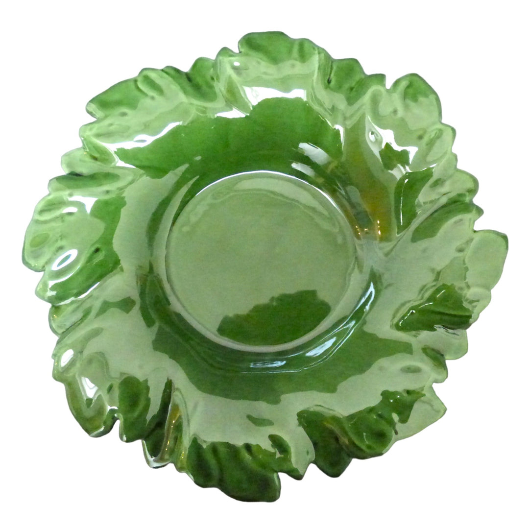 Acanthus round serving dish in green