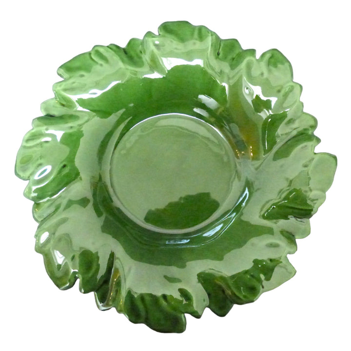 Acanthus round serving dish in green