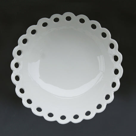 Anne pedestal basket