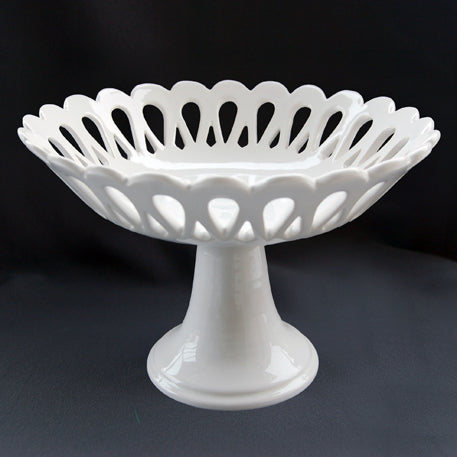 Chevet pedestal basket