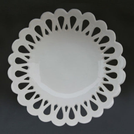 Chevet pedestal basket