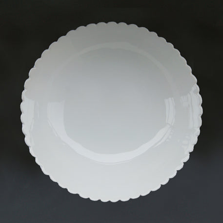 Compotier pedestal basket with small scalloped edge