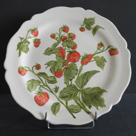 Feston Plate with hand painted Pouplard Fraise decoration