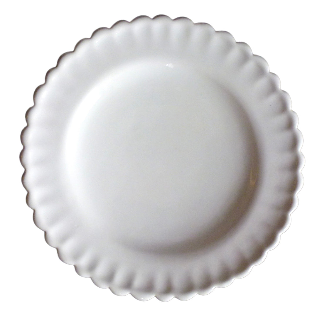 Fluted Godrons plate in white