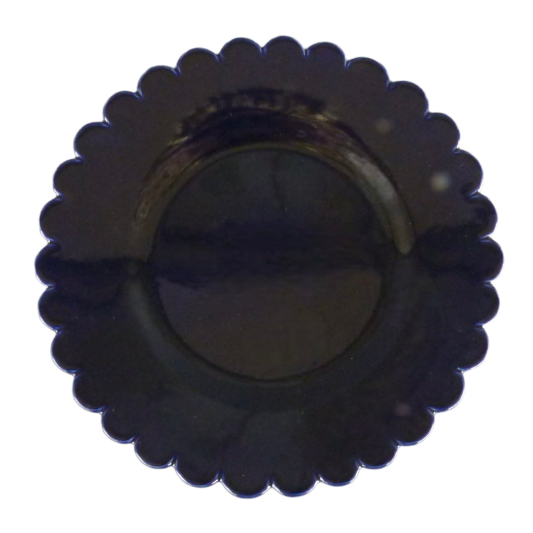 Large Scallop Chevet Pleine plate in navy blue