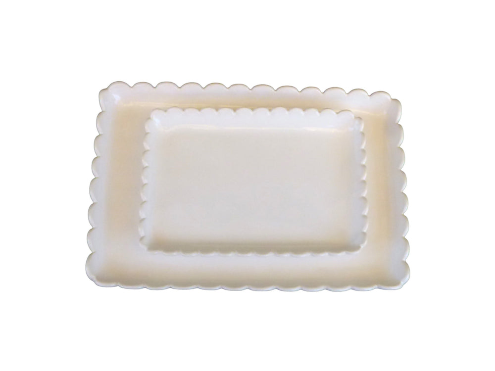 Large Scallop Chevet edge tray