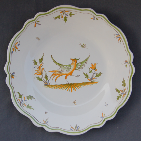 Feston plate with hand painted decoration Moustiers 12