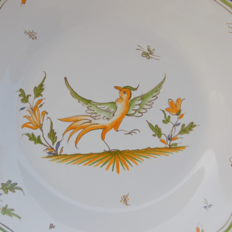 Feston plate with hand painted decoration Moustiers 12