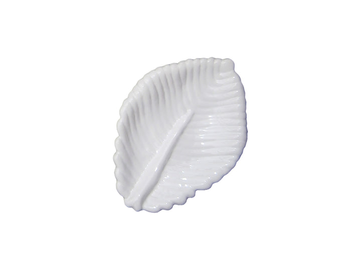 Medium Ribbed leaf plate in white