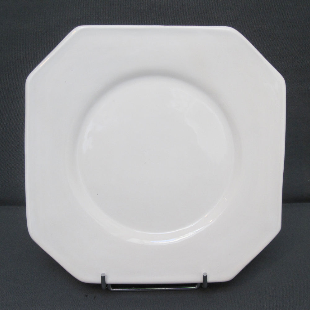 Octogonal Plate in white