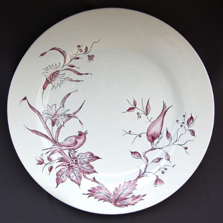 Plain Rim plate with St-Omer prune hand painted decoration