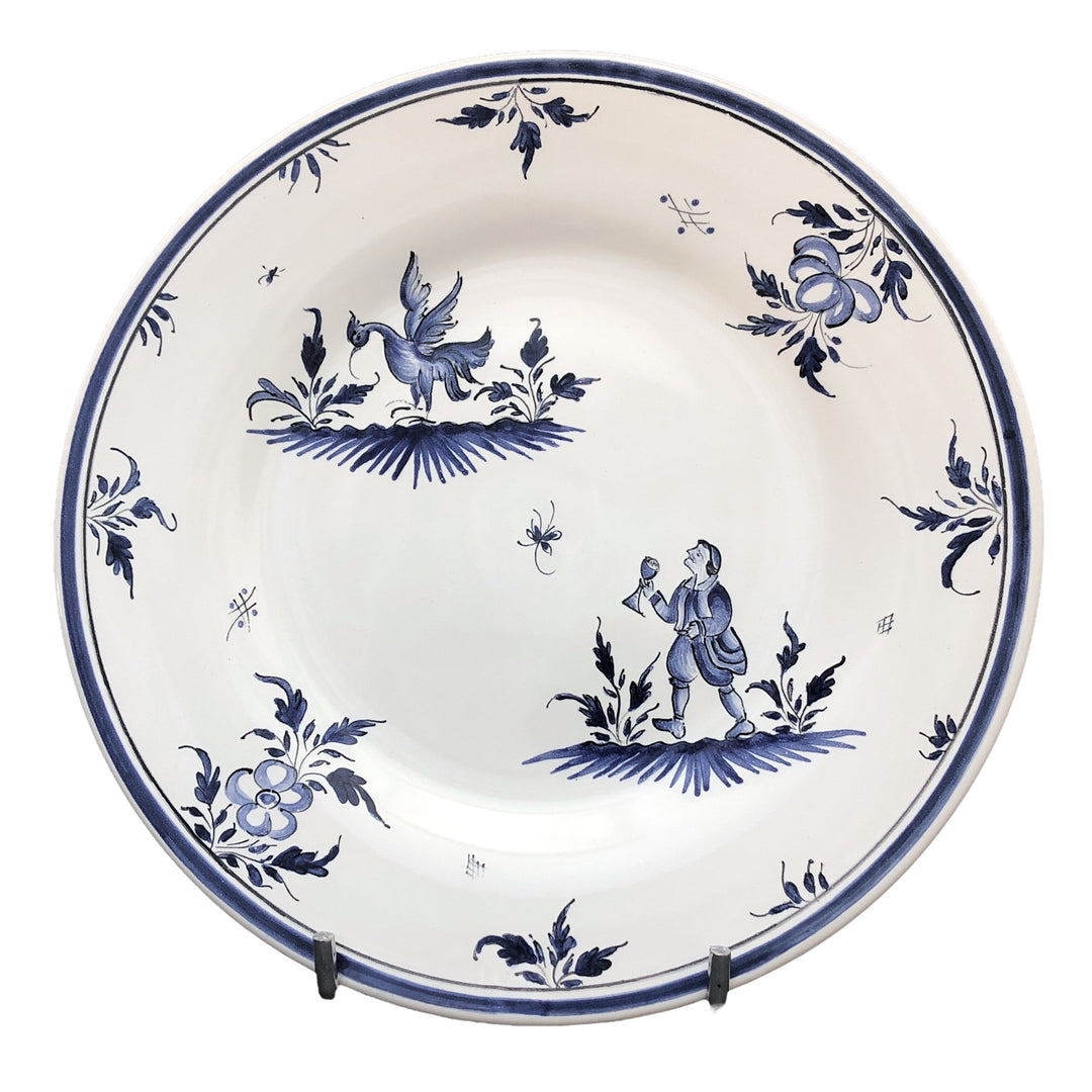 Plain Rim plate with hand painted Moustiers 8 monochrome blue decoration