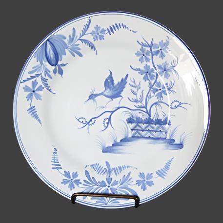 Plain Rim serving plate with La Rochelle monochrome blue decor