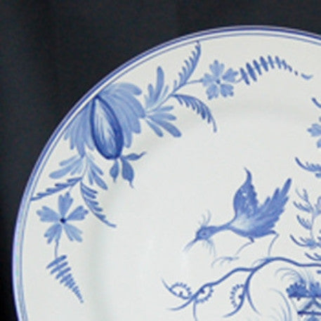 Plain Rim serving plate with La Rochelle monochrome blue decor