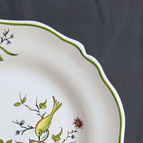 Scalloped Edge Round Feston serving plate with St Omer tree polychrome decor