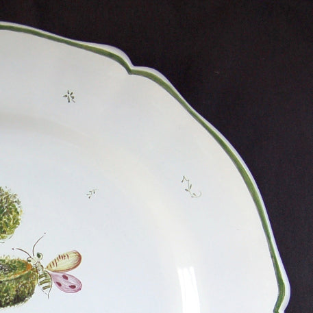 Scalloped Edge Round Feston serving plate with Topiary 3 decor