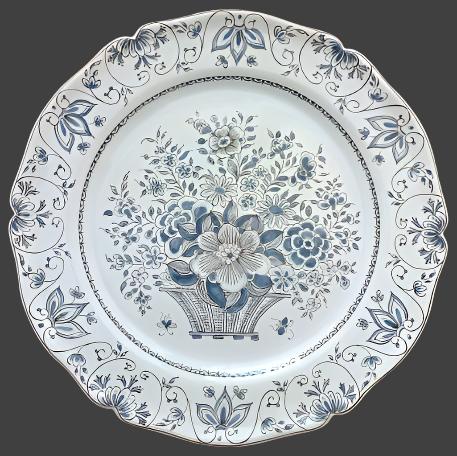 Scalloped Edge Round Feston serving plate with elaborate Delft Basket blue and grey decor