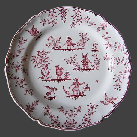 Scalloped Edge Round Feston serving plate with elaborate Moustiers monochrome raspberry decor