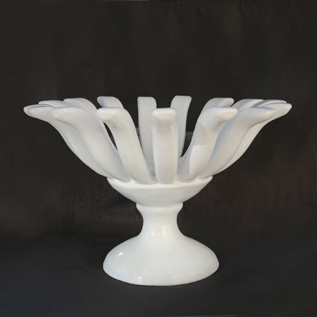 Shamaya Moreau without colombin pedestal basket