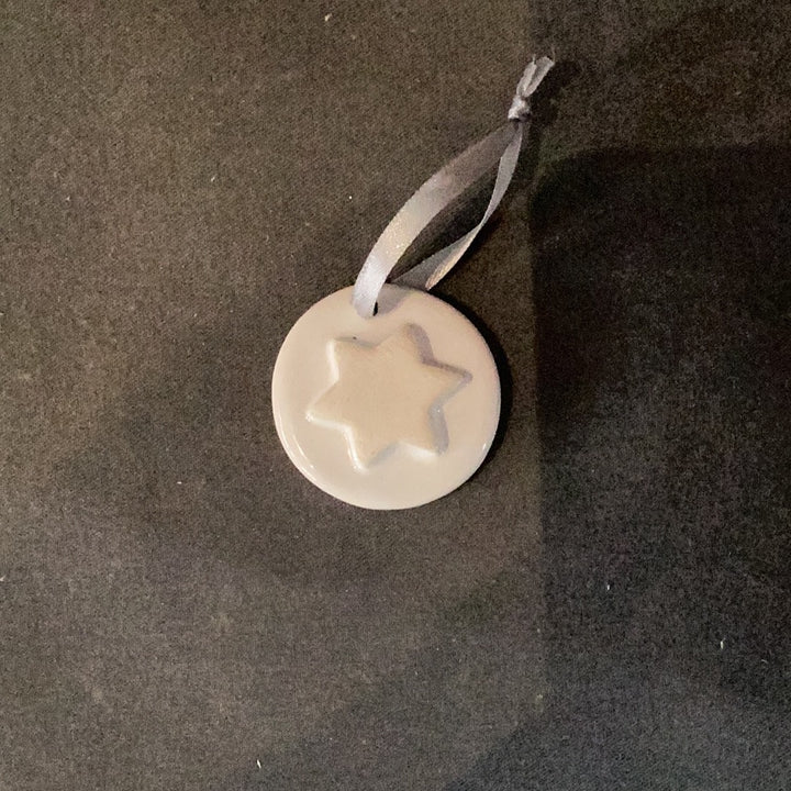 Earthenware Star disc ornament
