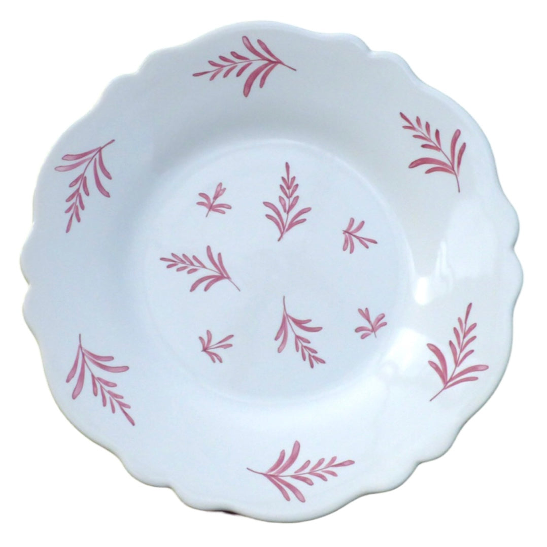 Scalloped edge Feston plate with Antique Leaves decoration