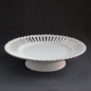 Openwork Bourg-Joly sur pied bas cake plate with a low stand