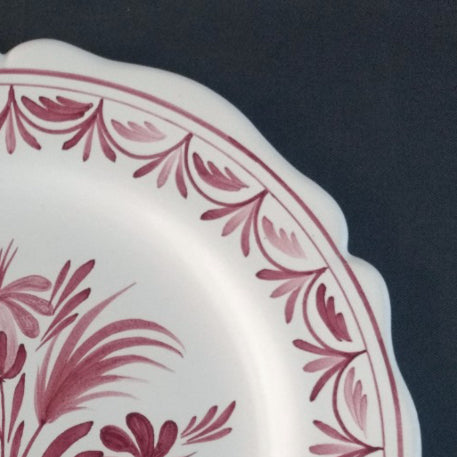 Feston Plate with hand painted decoration Antique Fleurs 94 monochrome raspberry