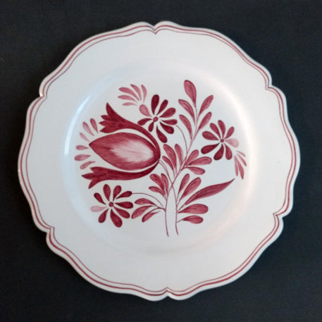 Feston Plate with hand painted decoration Antique Fleurs 89 monochrome raspberry