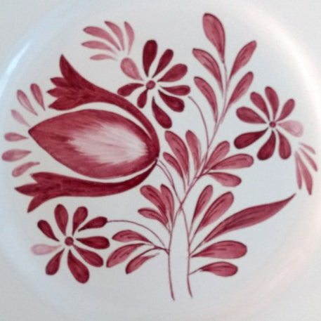 Feston Plate with hand painted decoration Antique Fleurs 89 monochrome raspberry
