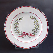 Feston plate with hand painted Strasbourg Wreath decoration