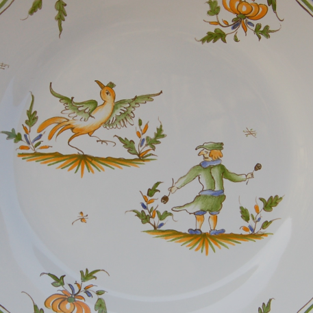 Feston plate with hand painted decoration Moustiers 18