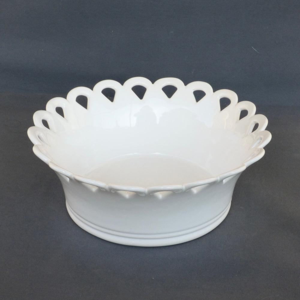 Malicorne Eventail Fan bowl in white with fan shaped cut outs