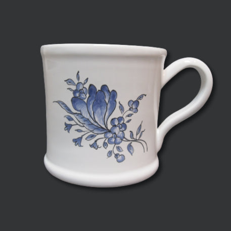 Mug avec décor peint à la main Strasbourg Fleurs 2 Bleu