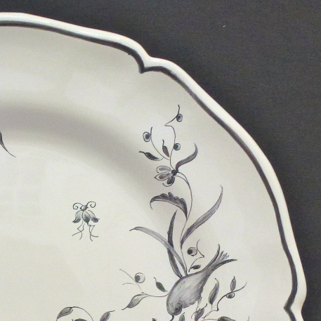 Rond Festons serving plate with St Omer Grey hand painted decoration