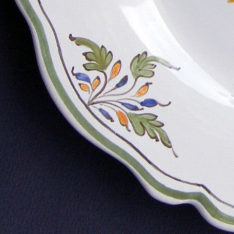 Feston plate with hand painted decoration Moustiers 4