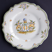 Feston plate with hand painted decoration Moustiers 6