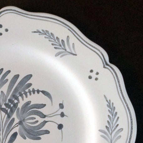 Feston Plate with hand painted decoration Antique Fleurs 2 monochrome blue