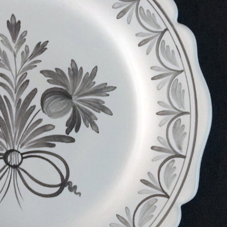 Feston Plate with hand painted decoration Antique Fleurs 87 monochrome grey