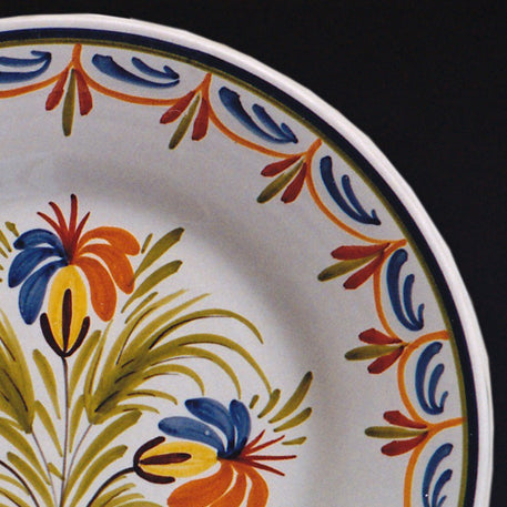 Bord Uni Plate with hand painted decoration Antique Fleurs 94
