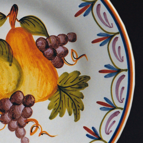 Bord Uni plate with Antique fruits 77 hand painted decoration