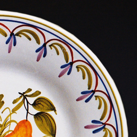 Bord Uni plate with Antique fruits 80 hand painted decoration