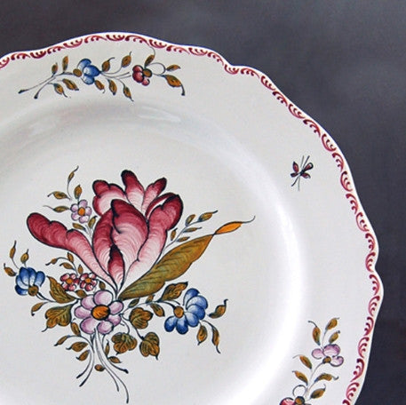 Feston plate with hand painted Strasbourg Fleurs 5 decoration