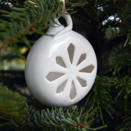 Earthenware openwork boule ornament
