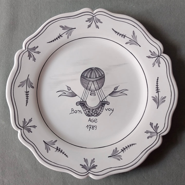 Assiette Feston avec décor peint à la main Montgolfière Gris - Bon Voyage